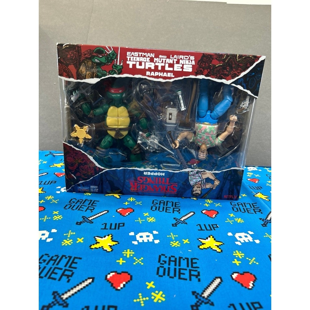 TMNT nerflix stranger things figure set